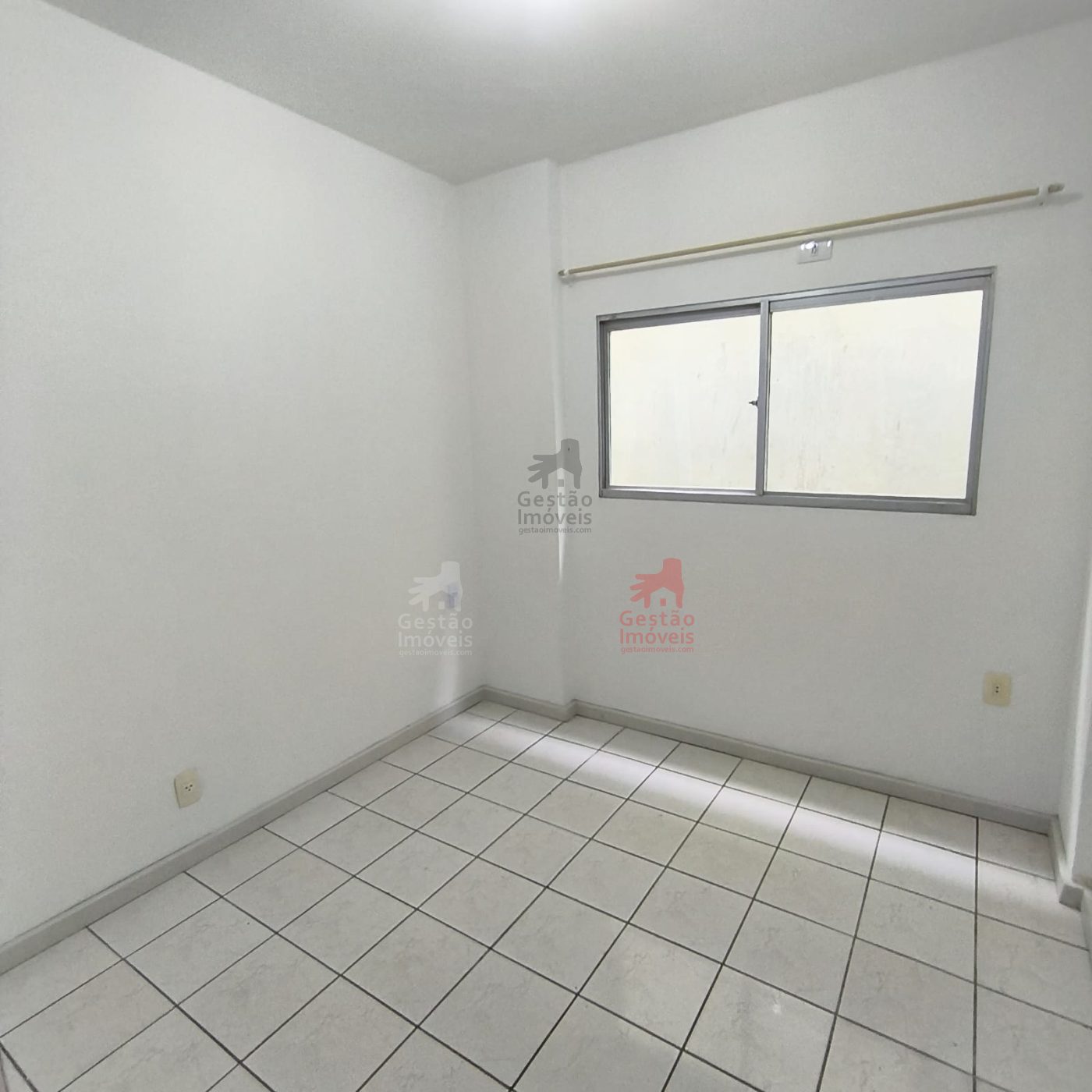 Apartamento 2 dormitórios para locação no centro de Itajaí — foto 3 de 7